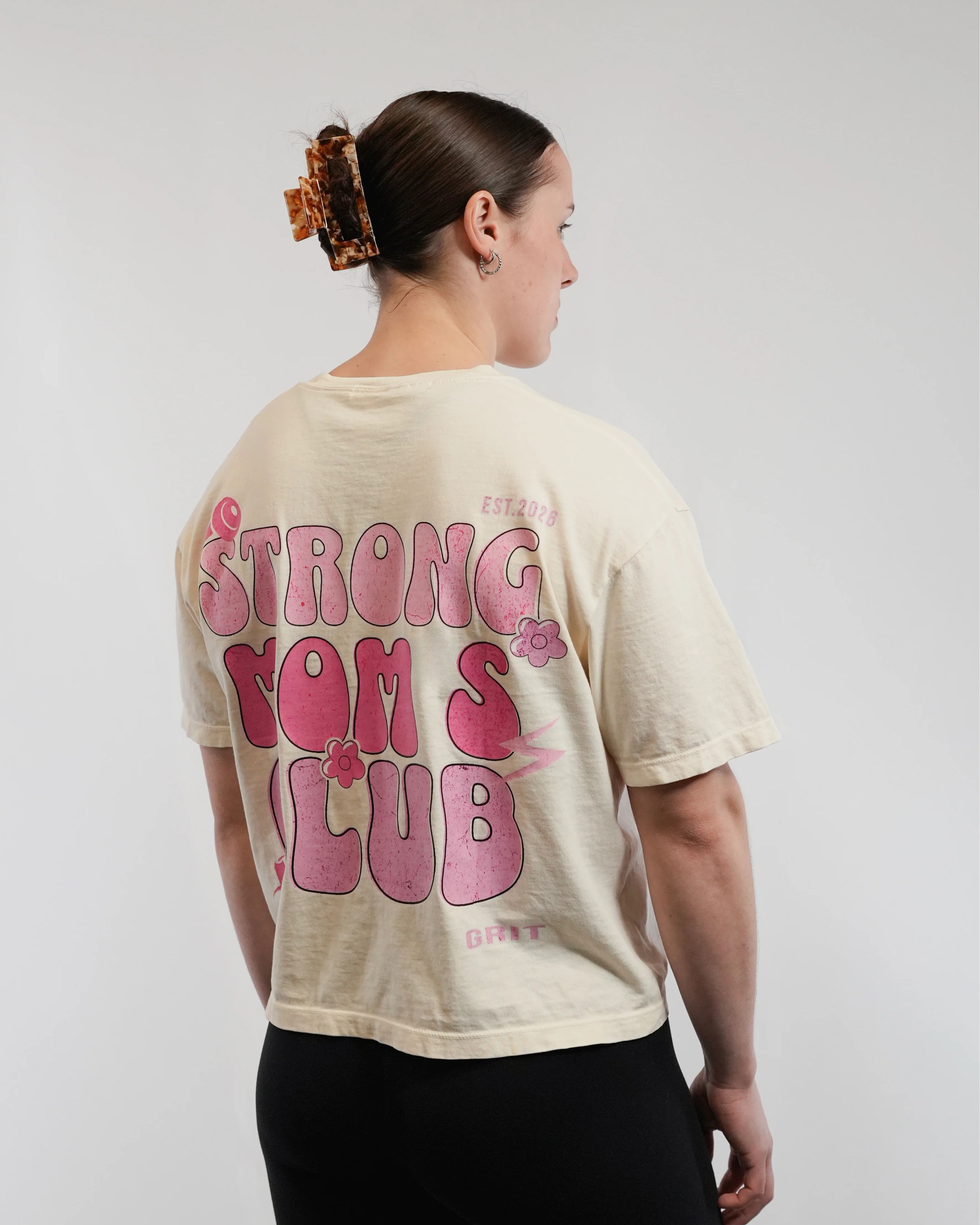 GRIT “Strong Moms Club” T-Shirt COURT