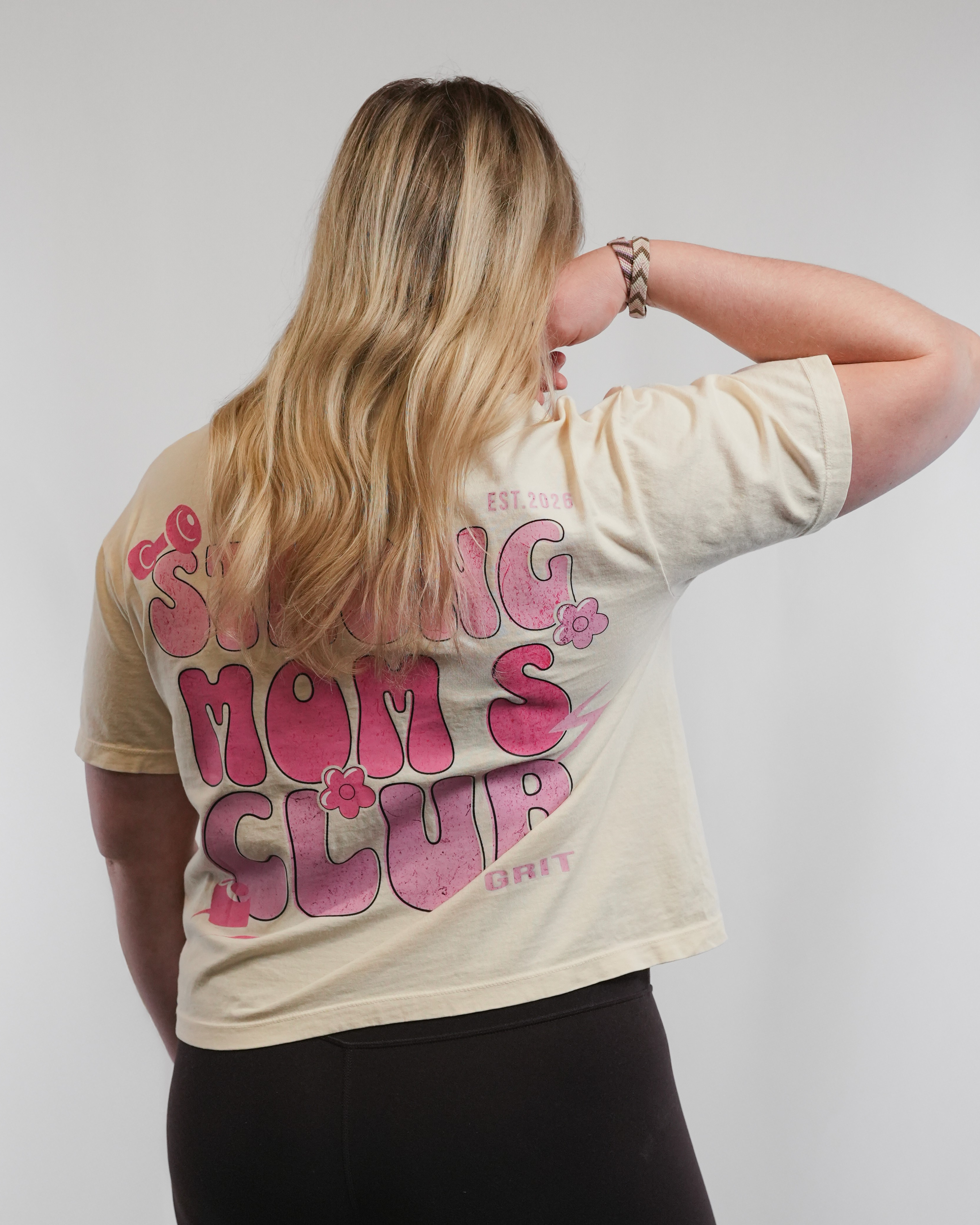 GRIT “Strong Moms Club” T-Shirt COURT